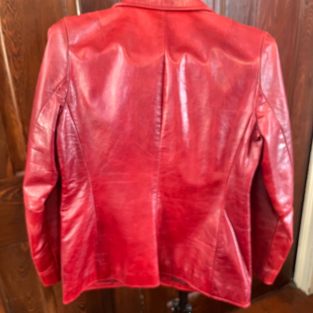 GAP Vintage Women's Vibrant Red Leather Jacket - Picture 2 of 3